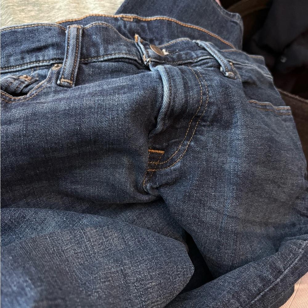 Abercrombie & Fitch Dark Blue Relaxed Jeans